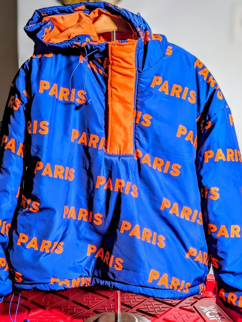 Forever 21 Paris Print Puffer Hooded Jacket Medium Vibrant Blue Orange 2020